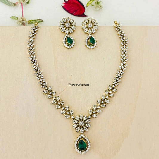 Interchangeable Stone Stunning Necklace Set