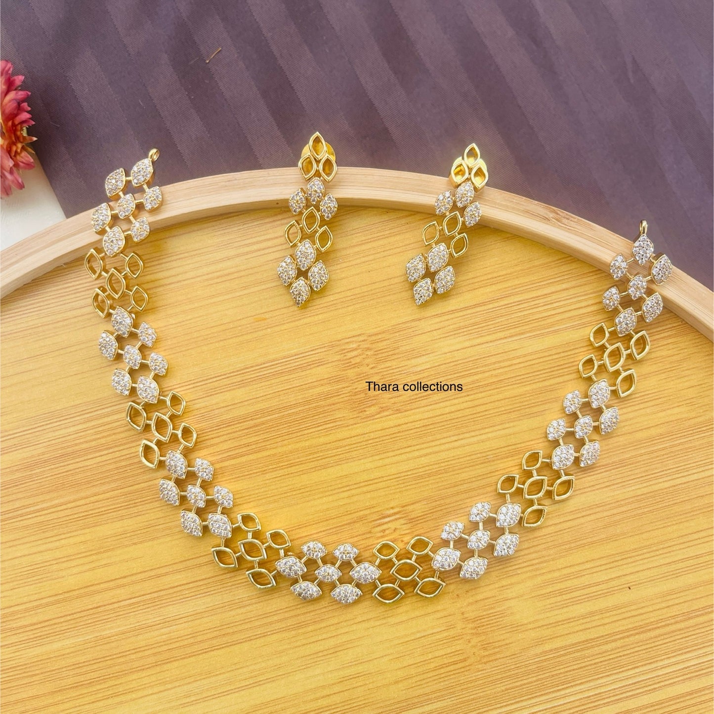 Elegant Gold-Plated Floral Mesh Necklace & Earring Set