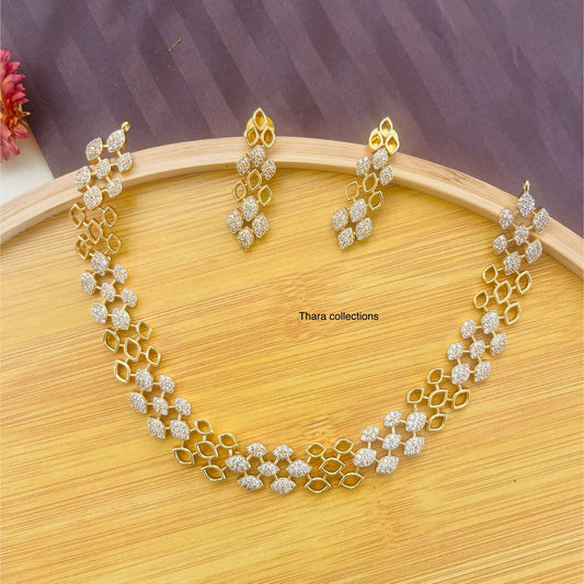 Elegant Gold-Plated Floral Mesh Necklace & Earring Set