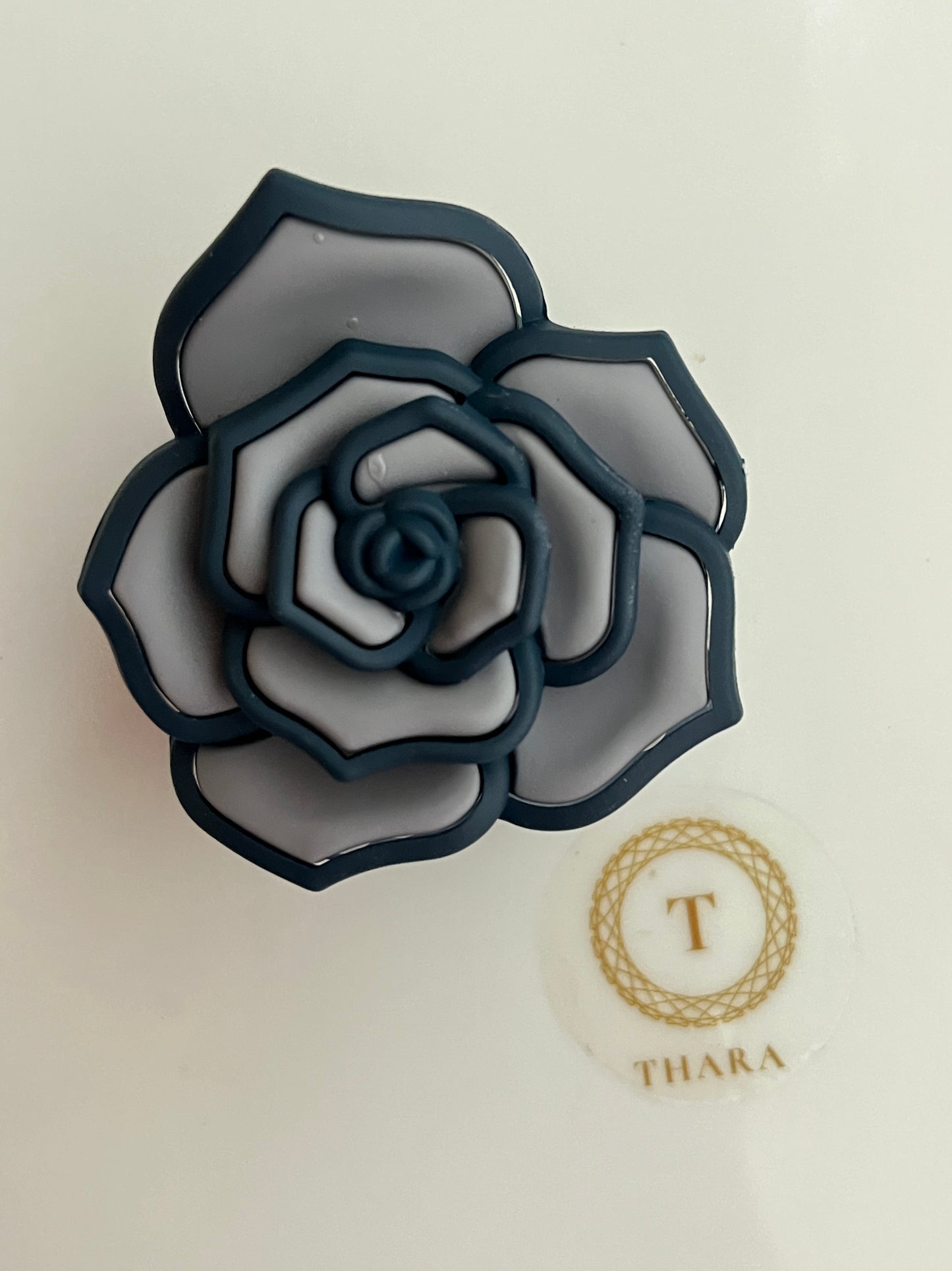 Rosette Flower Shaped Medium Claw Clip – Matte Finish