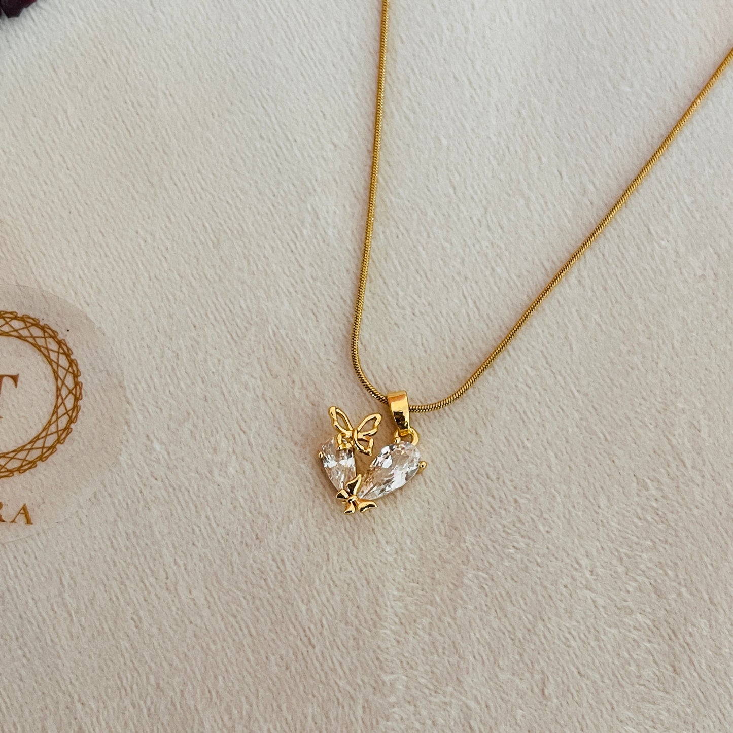 Classic Butterfly Zircon Stone Antitarnish Chain