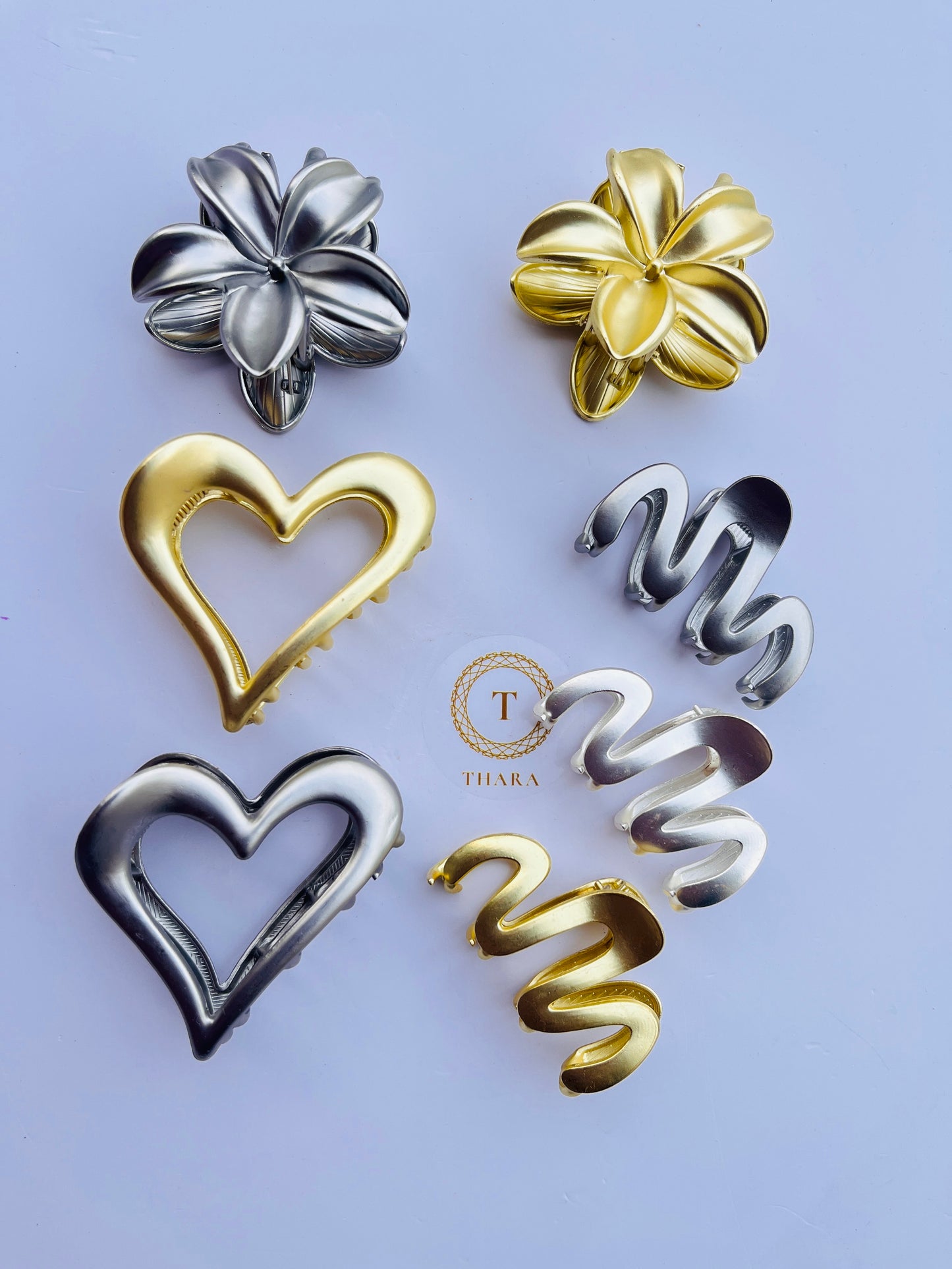 Stylish Metallic ClawClips
