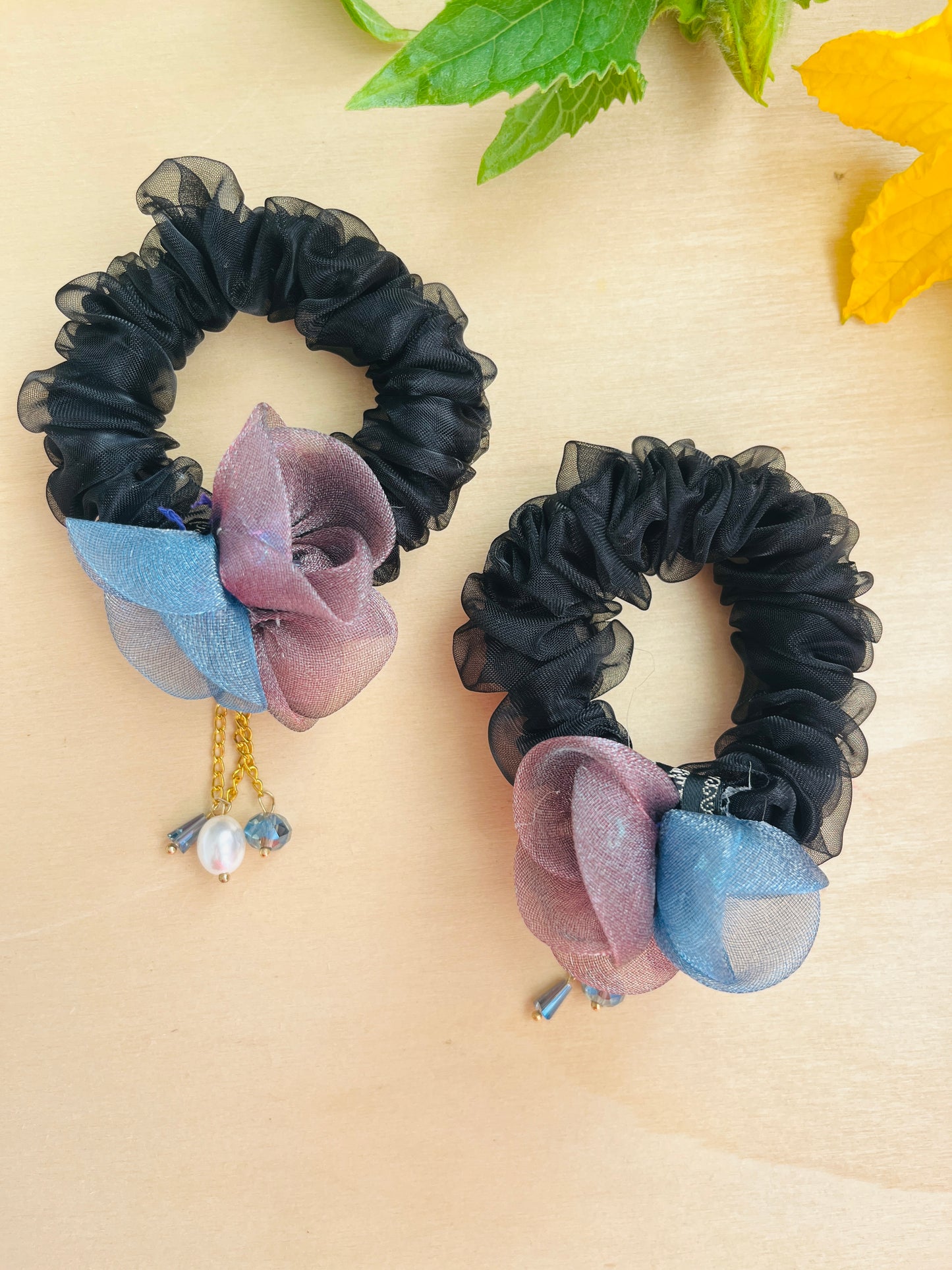 Pearl hanging triple floral scrunchies