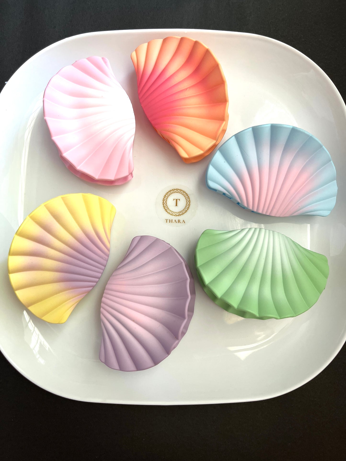 Pastel Seashell Hair Claw Clips – Matte Ocean-Inspired Hair Accessories for Women & Girls