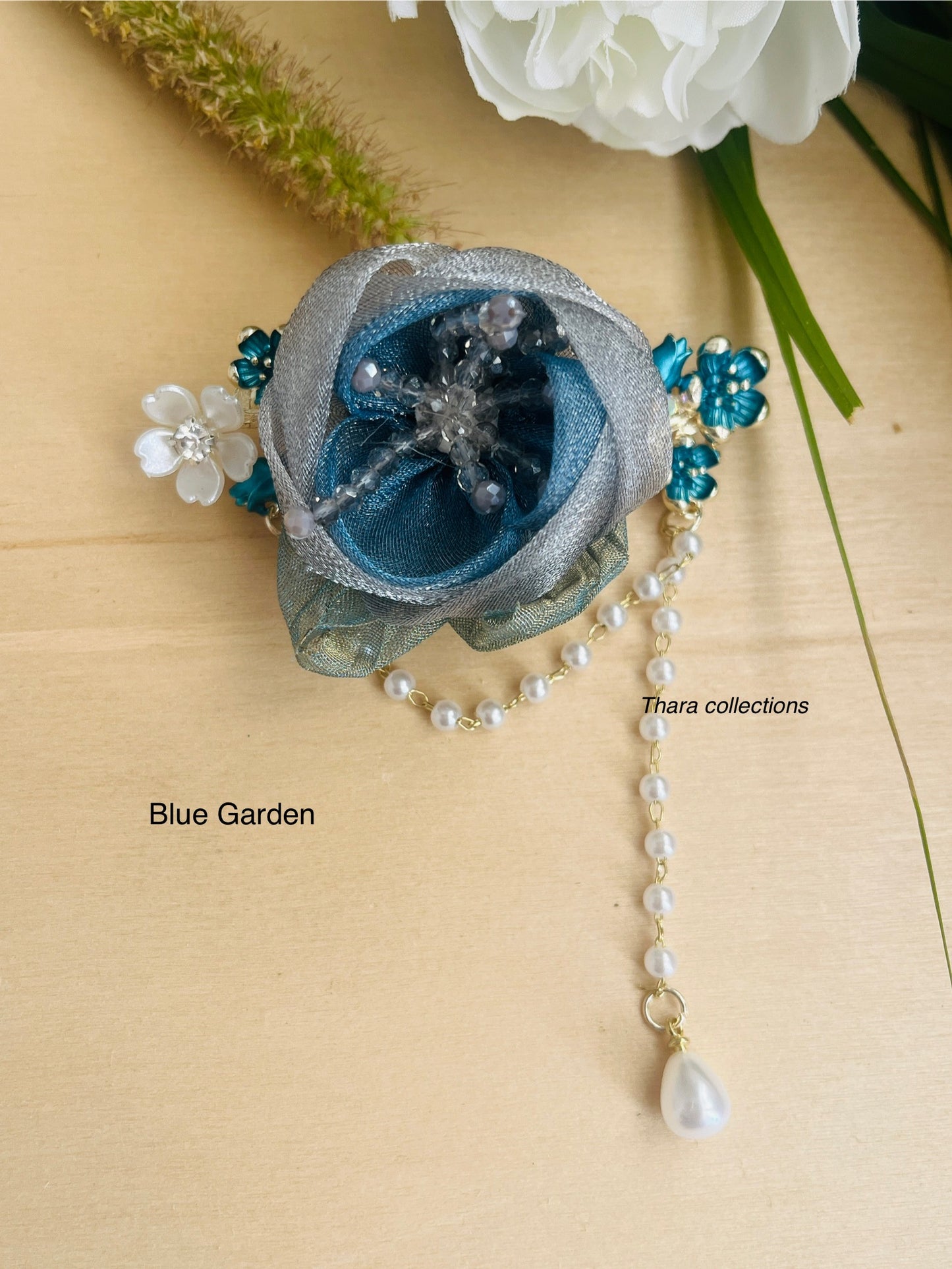 Pearl Rose Hair Clip