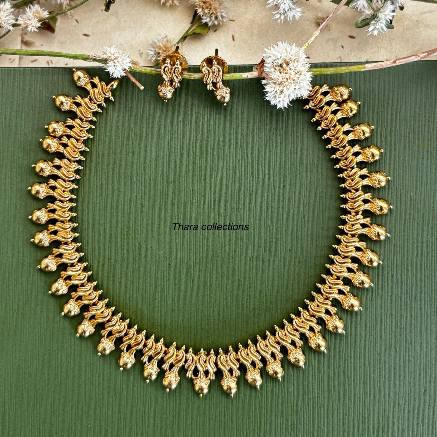 Temple-Inspired Lakshmi Kasu Necklace Set