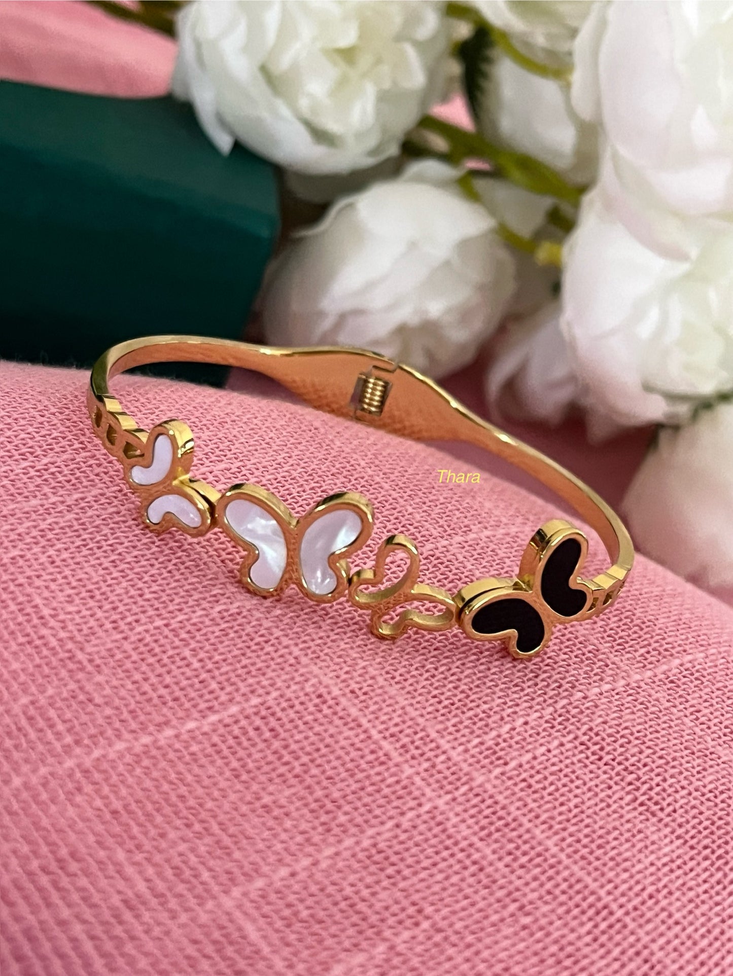 Butterfly Enamel Kada – White & Black Antitarnish Kada