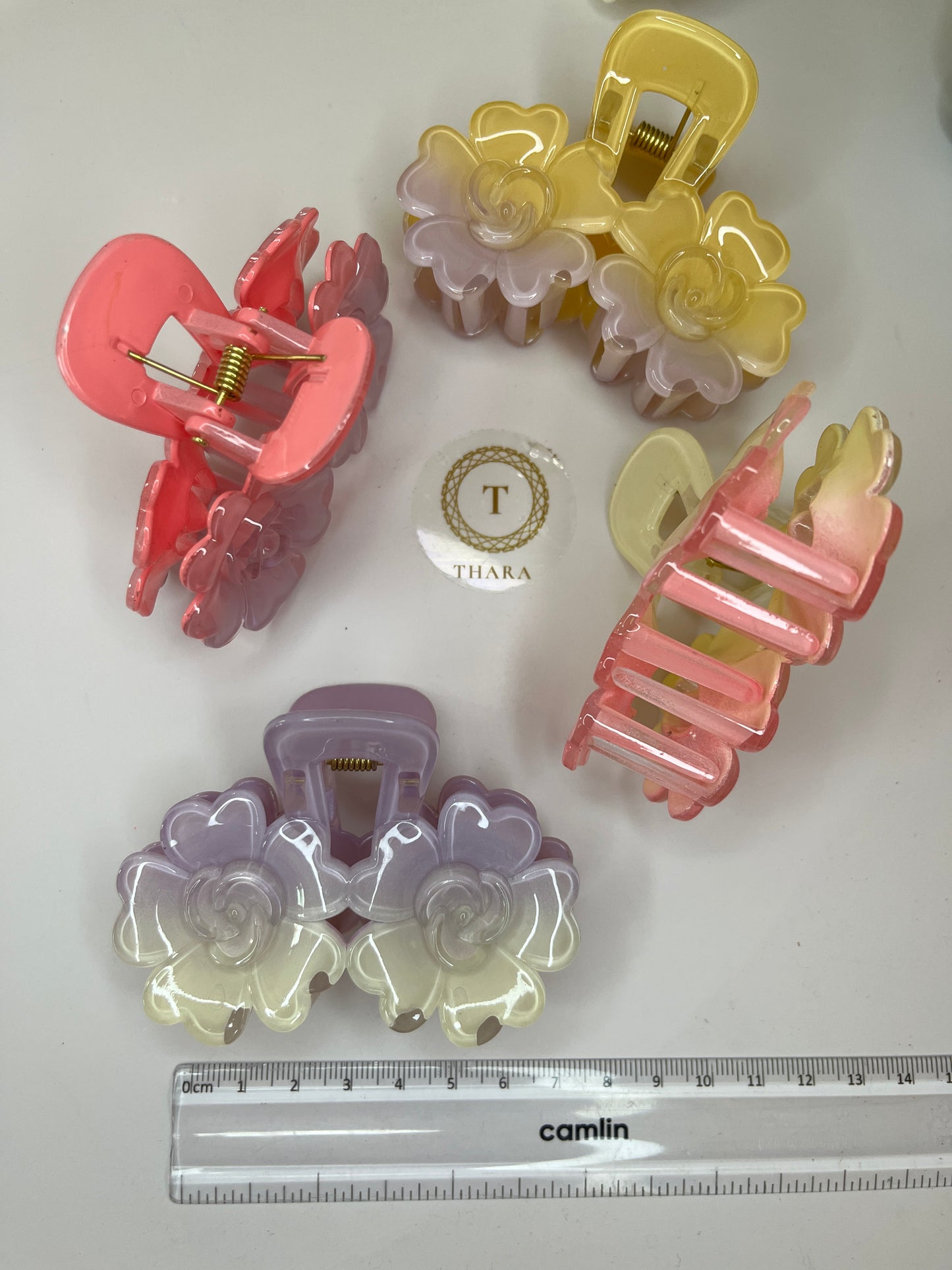 Dual Flower Haiwan Hair Clip - Glossy Finish