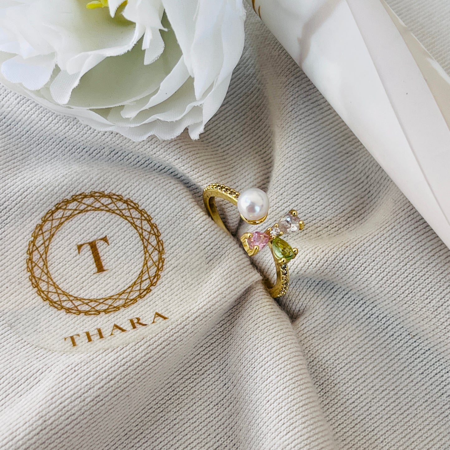 Pearl Floral Lock Antitarnish Ring