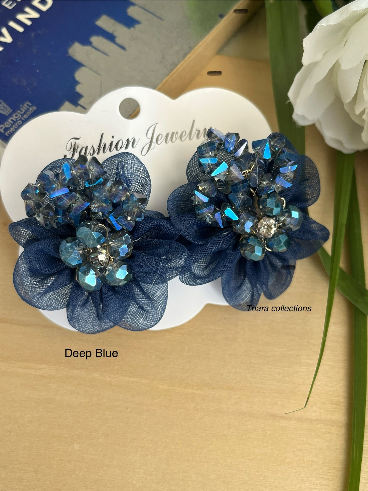 Crystal Bloom – Dual Flower Statement Hair Clip