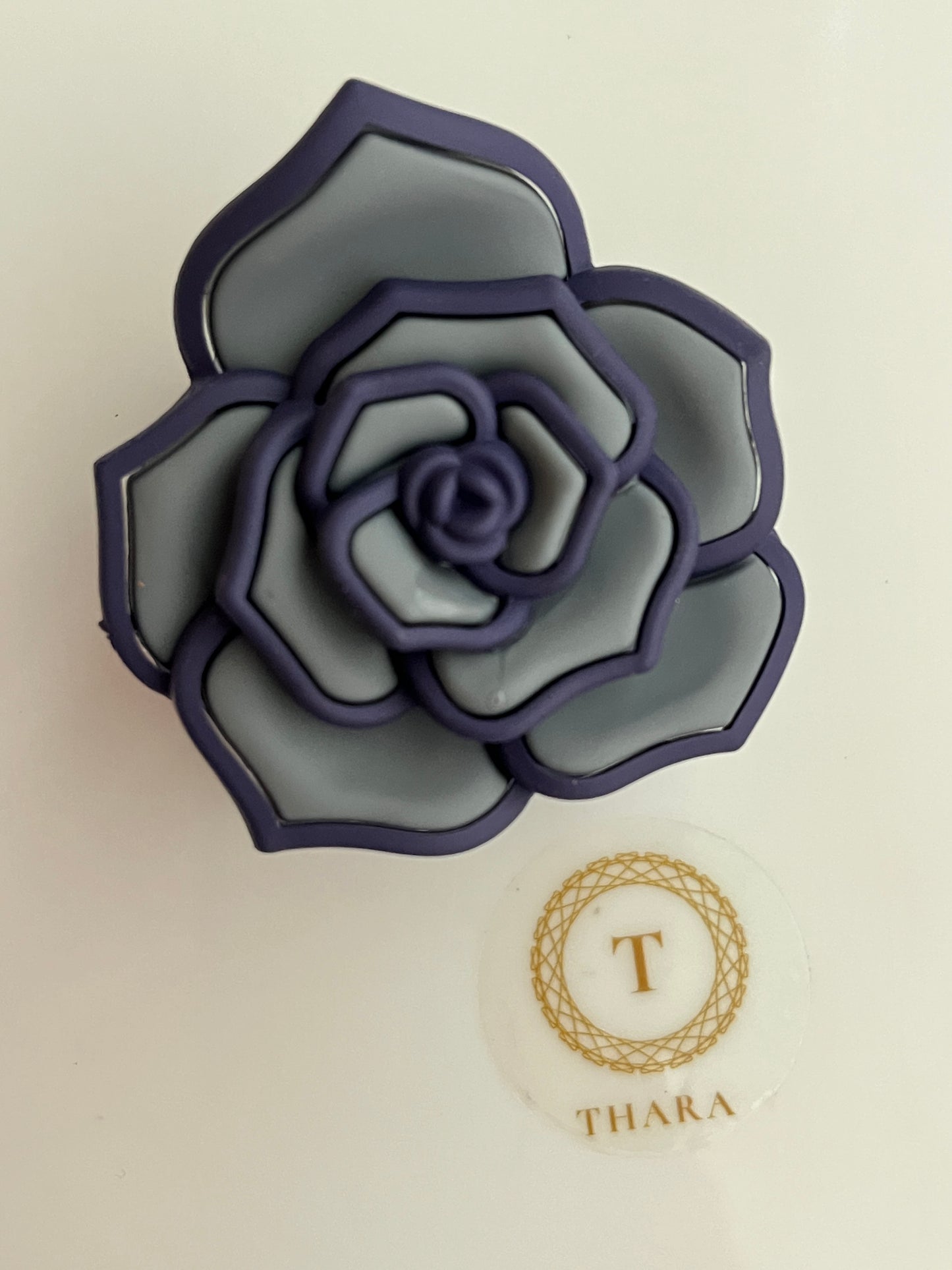 Rosette Flower Shaped Medium Claw Clip – Matte Finish