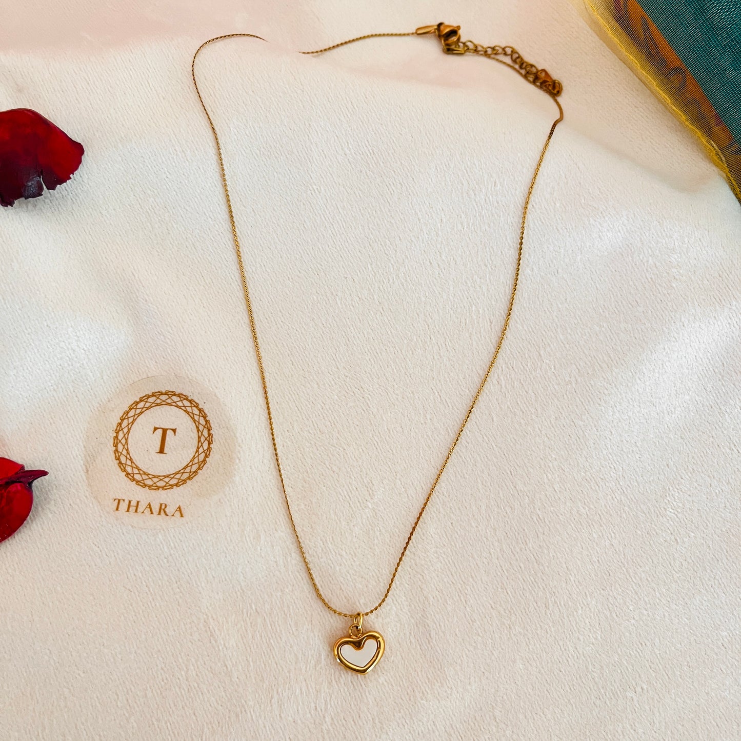 Minimal Heart Pendant chain