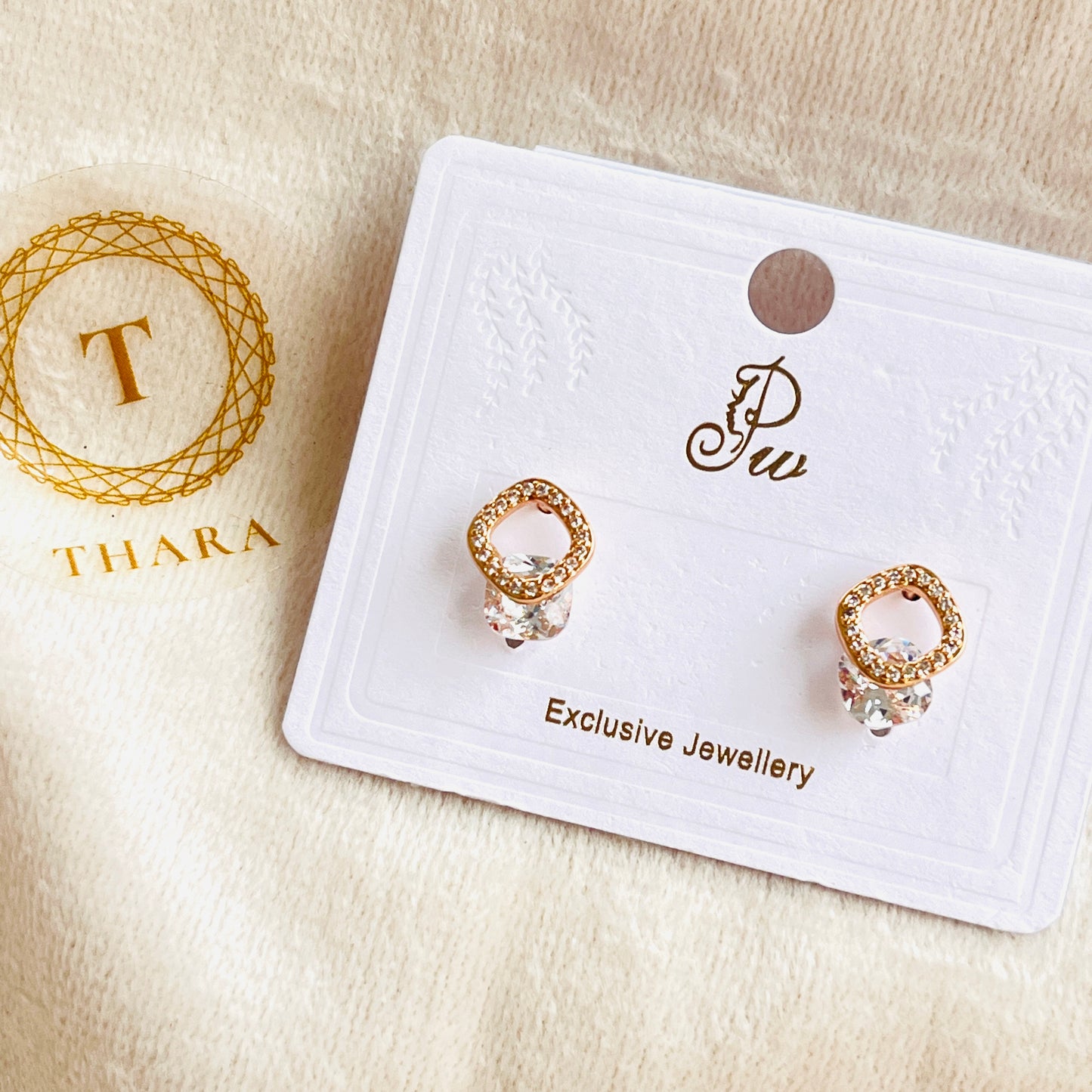 RoseGold Minimal Stud Earrings 2