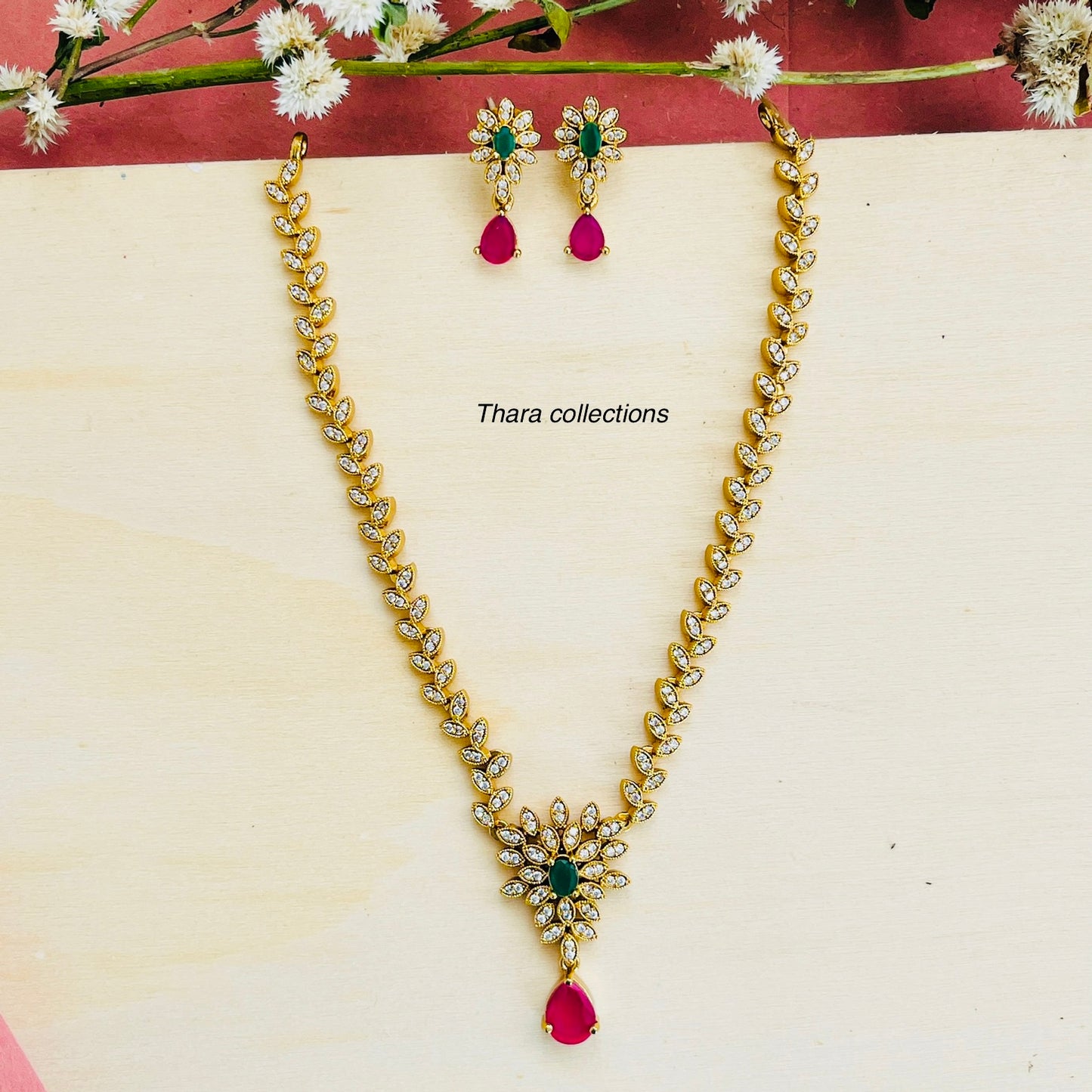 Classic Gold-Toned Necklace Set with Emerald & Ruby Accents