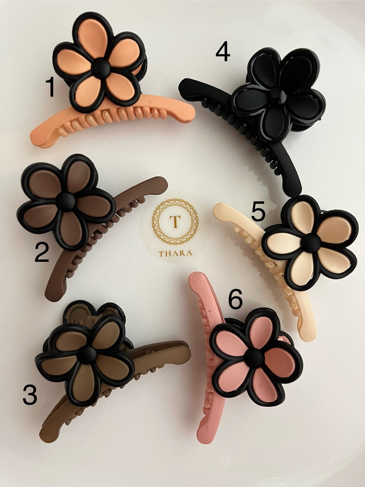 Flower Shaped Medium Claw Clip – Matte Finish