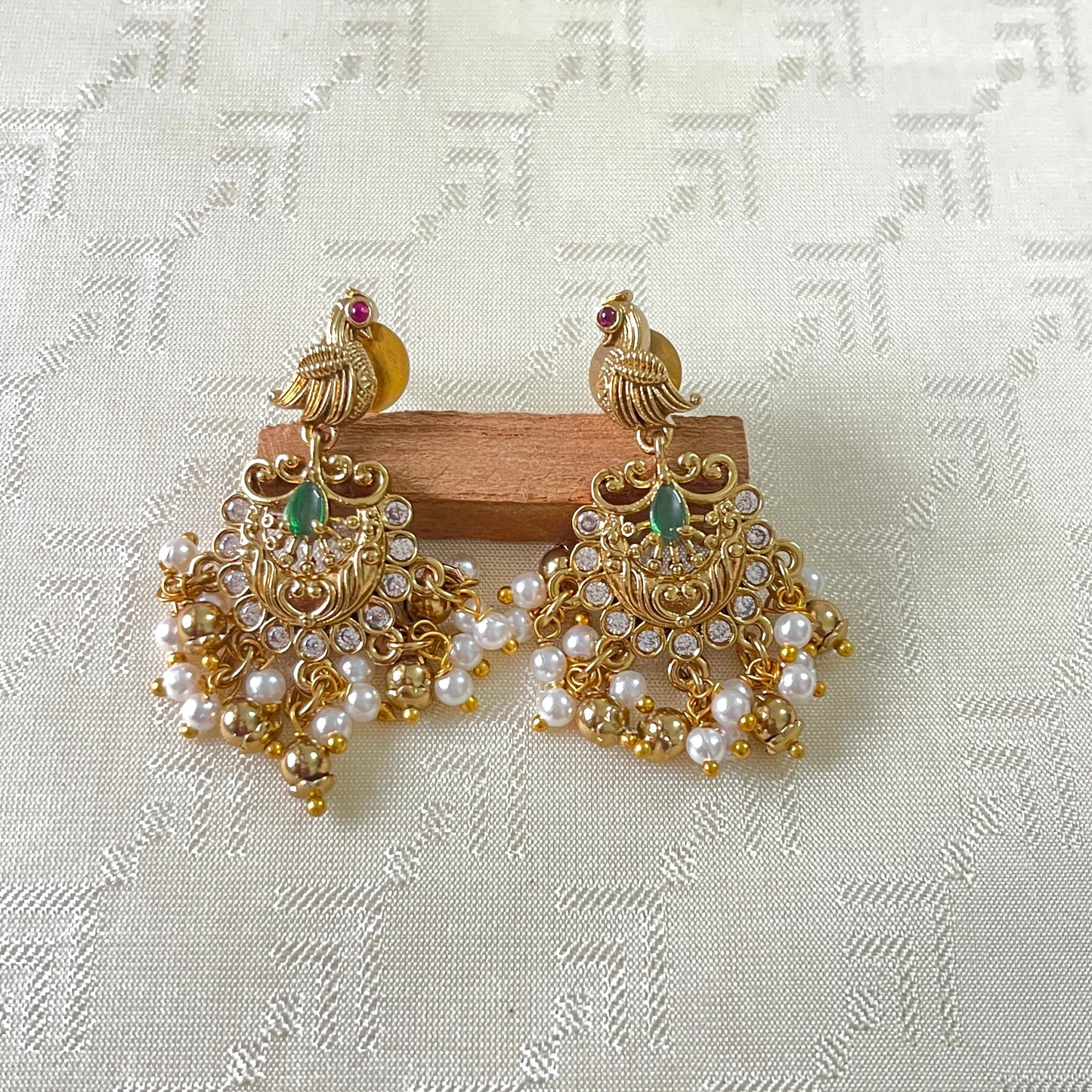 Antique Goldlike Peacock Choker Set with Earrings