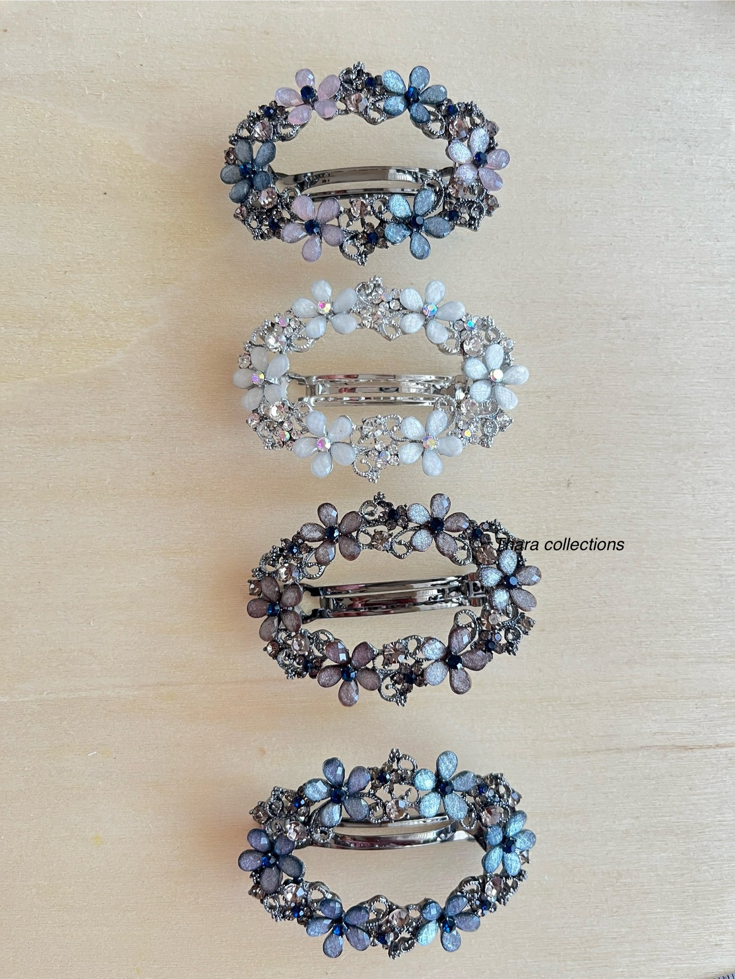 Floral Elegance Oval Hair Clip