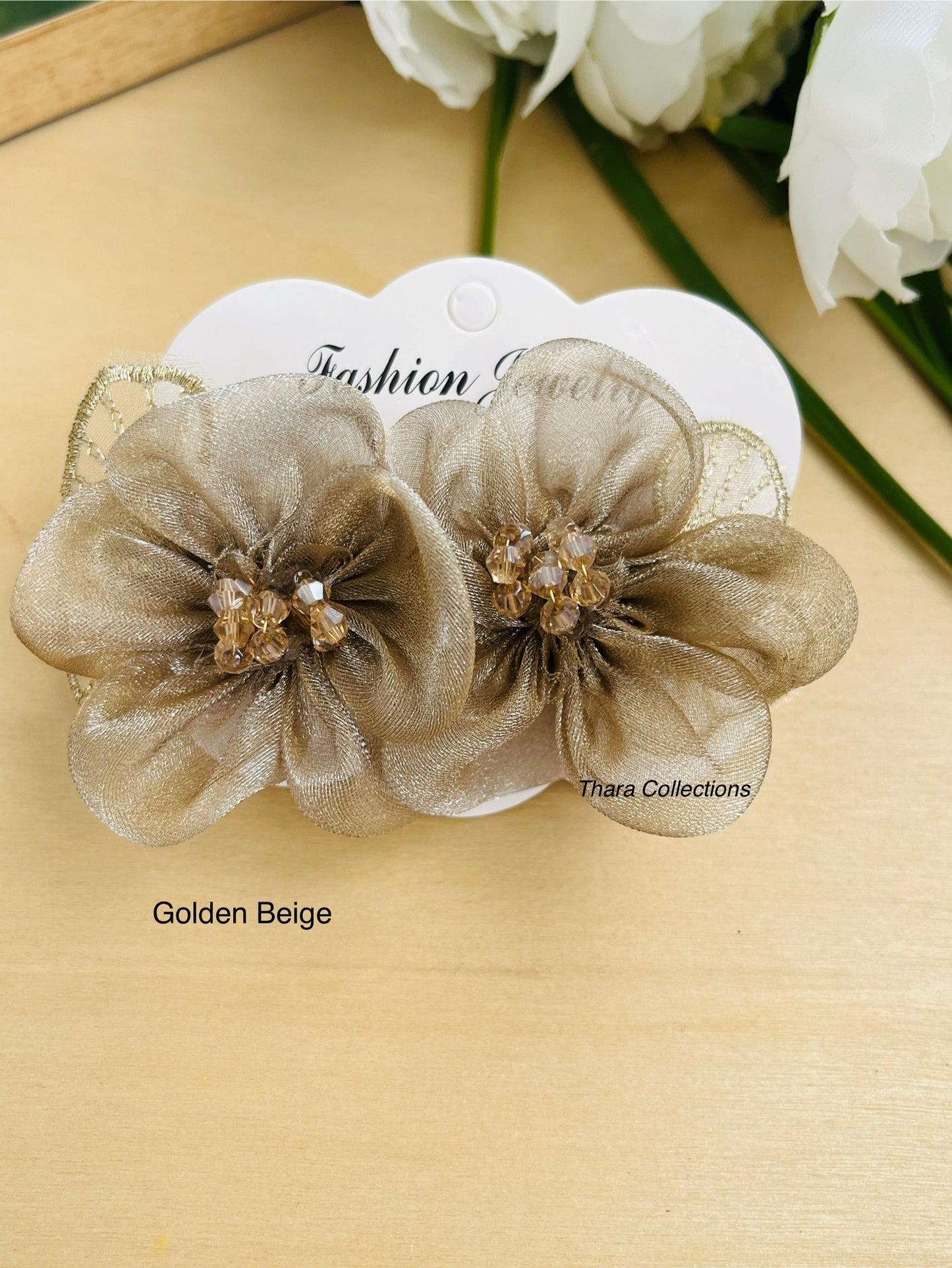 Bloom & Shine – Dual Flower Center Hair Clip
