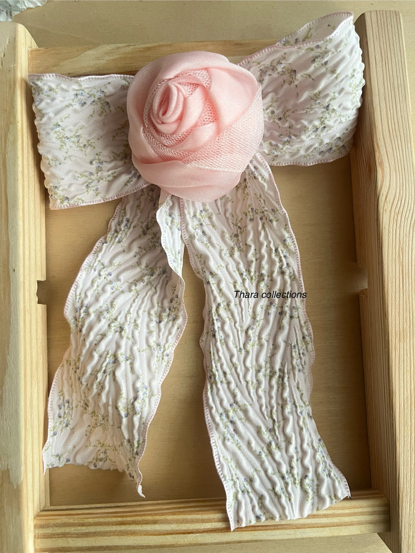 Vintage Rose Garden Bow Clip