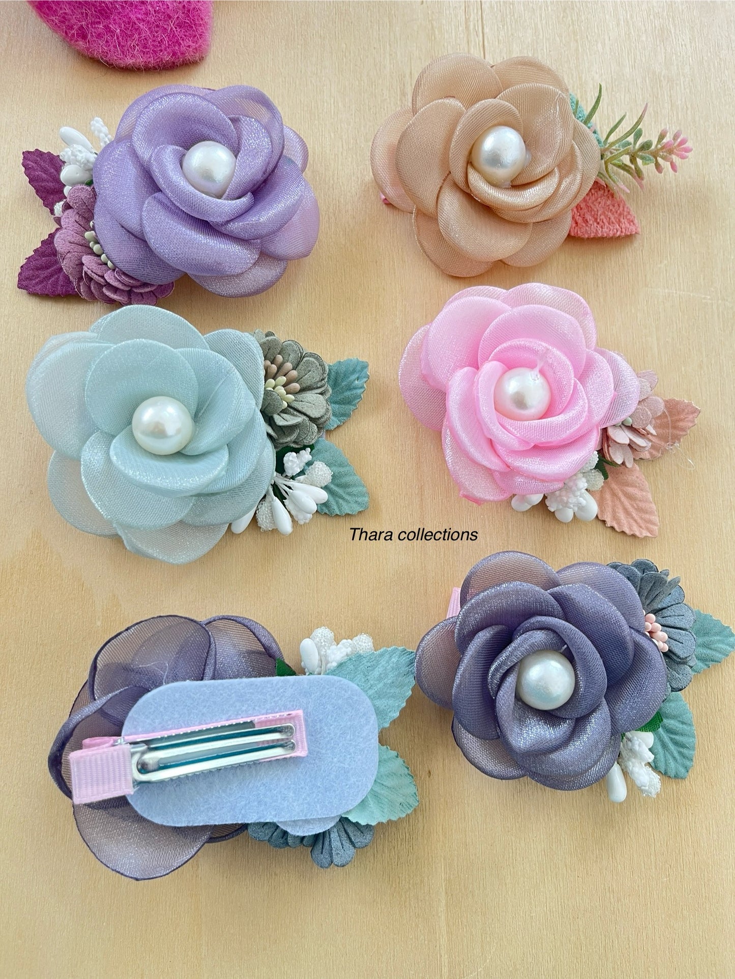 Floral Pearl Blossom Alligator Pin