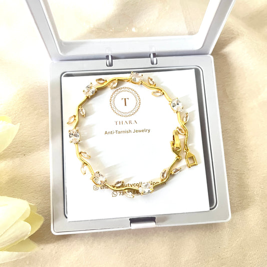 Viral Tulip Bracelet - Crystal White