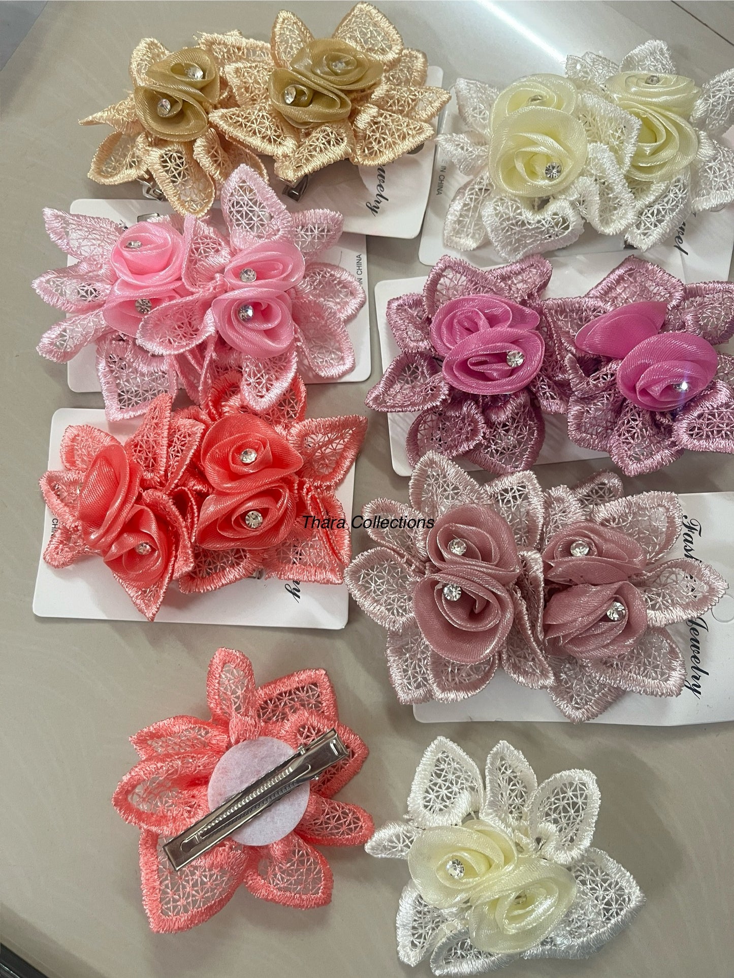 Lace Dual Flower Alligator Pin