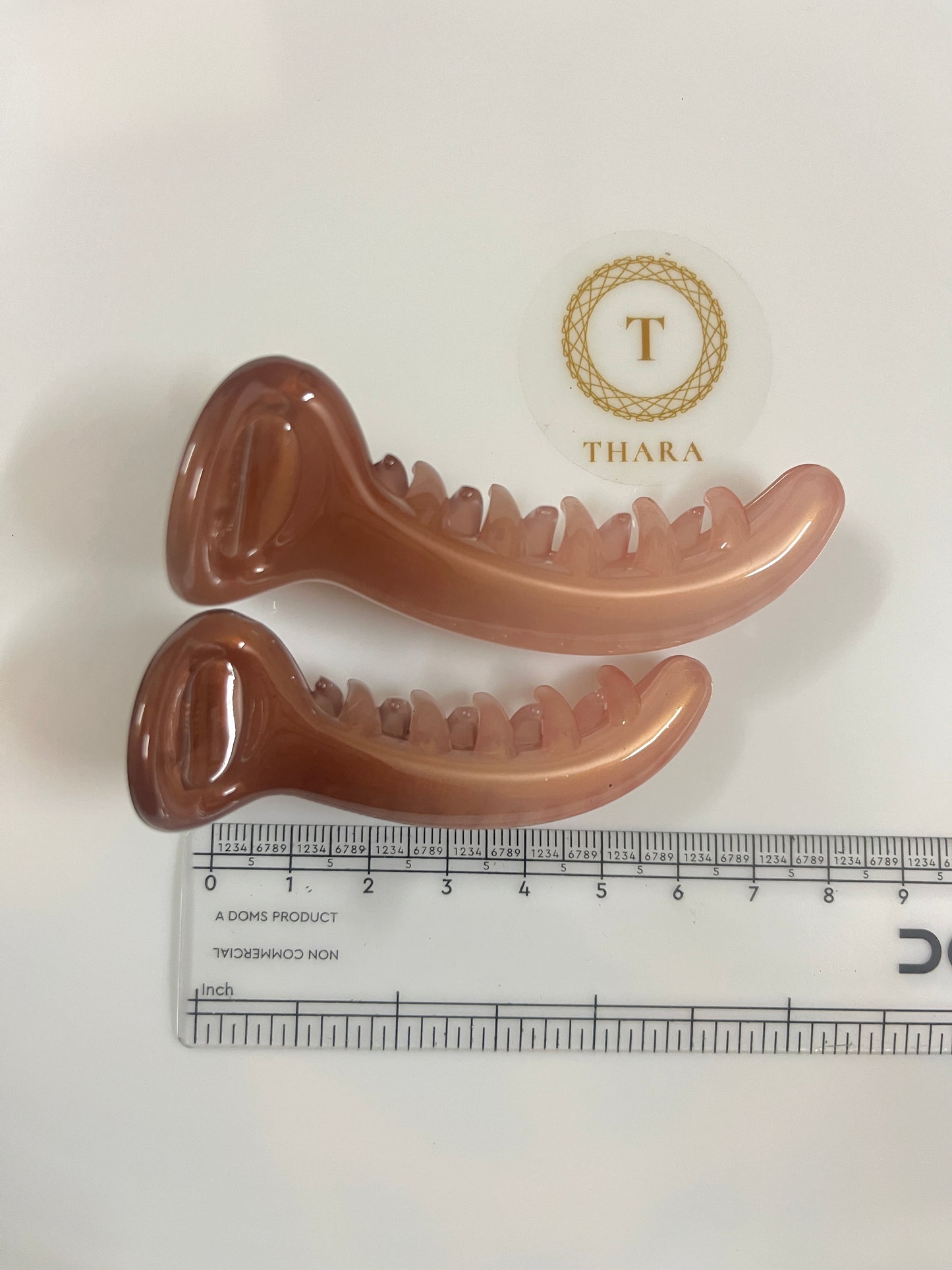 Dual Shade Banana Clips - Brand Honey